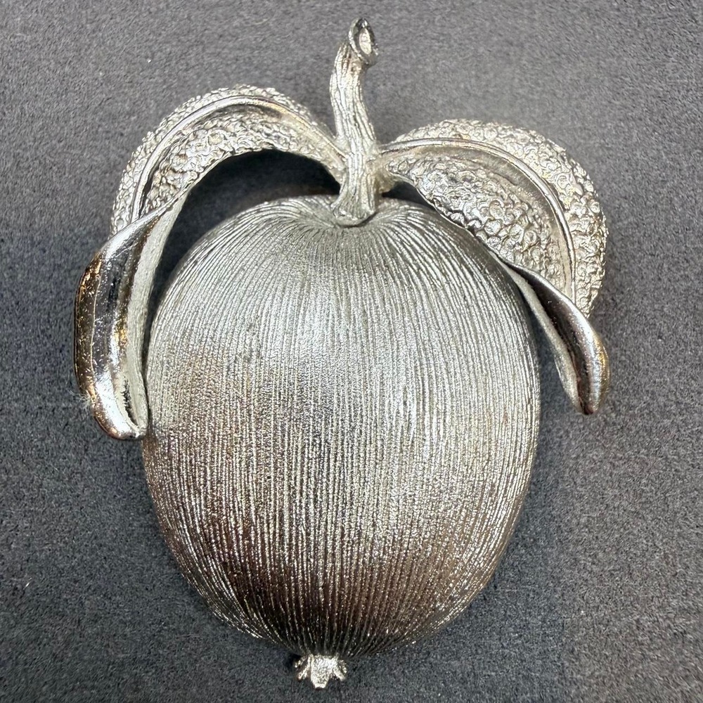 Sarah Coventry Vintage Apple Brooch Silver Tone Textured Fruit Figural Design